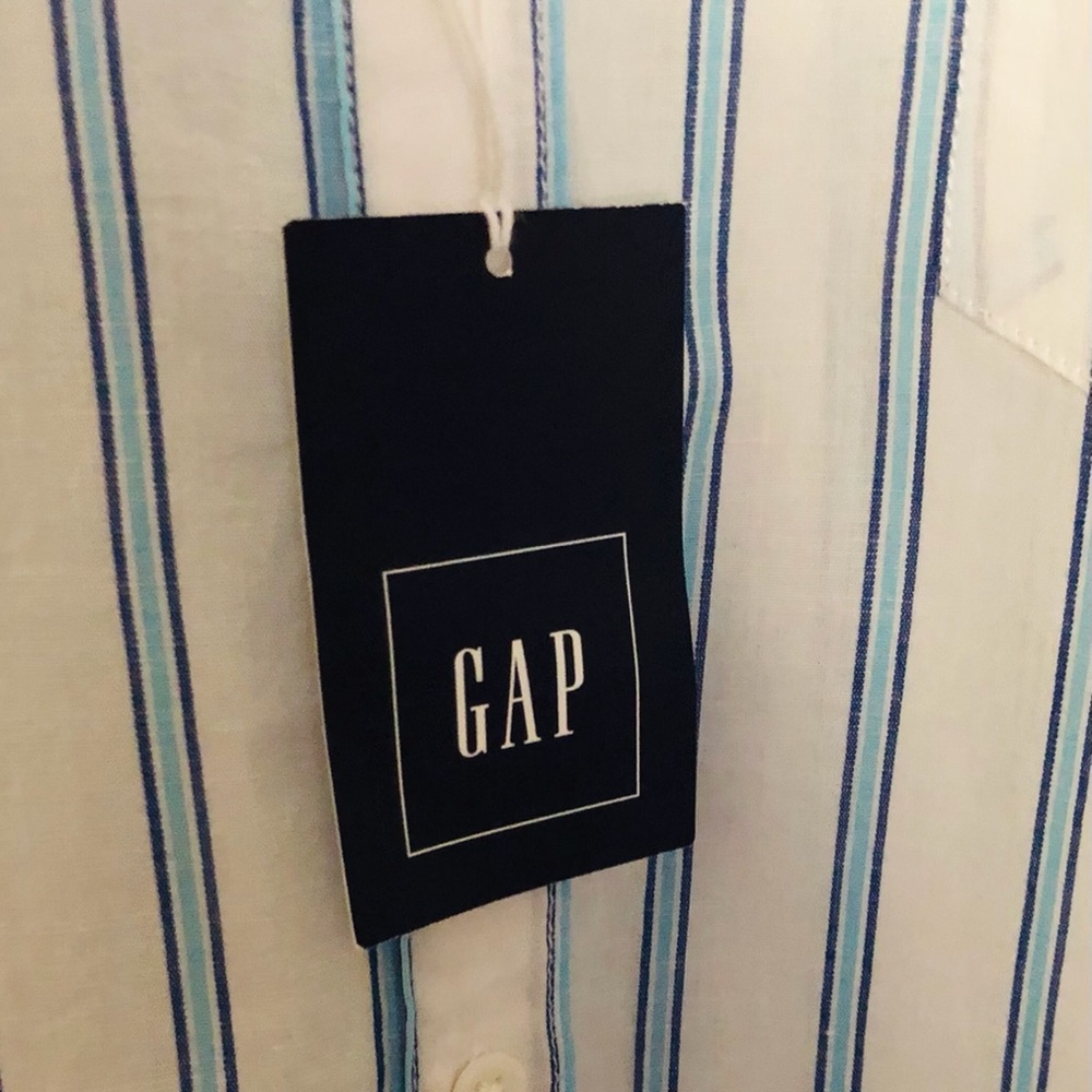 GAP Fitted Boyfriend Shirt blue and white stripes NWT - Picture 4 of 8